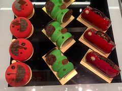 -Salon de The de Joel Robuchon(外滩18号店)