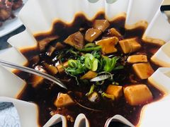 -穹六人间 people 6(岳阳路店)