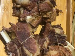 -一群羊手扒肉·火锅·早茶(远东公寓店)