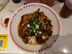 -犟一碗双椒鸡面(得意世界店)