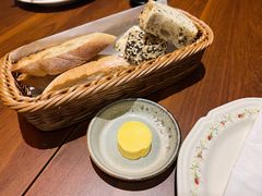 餐前面包-Bistro Les Lilas丁香花小酒馆