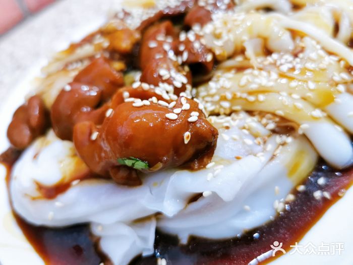 陈姨大德路猪肠粉梅贵猪肠粉店猪大肠陈村粉(大)图片