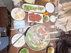 -乡土黄·鲜牛肉火锅·小龙虾(兴业街店)