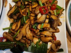 -云之南(八里庄店)