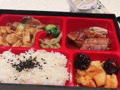 -咖啡苑自助餐厅·中国大饭店