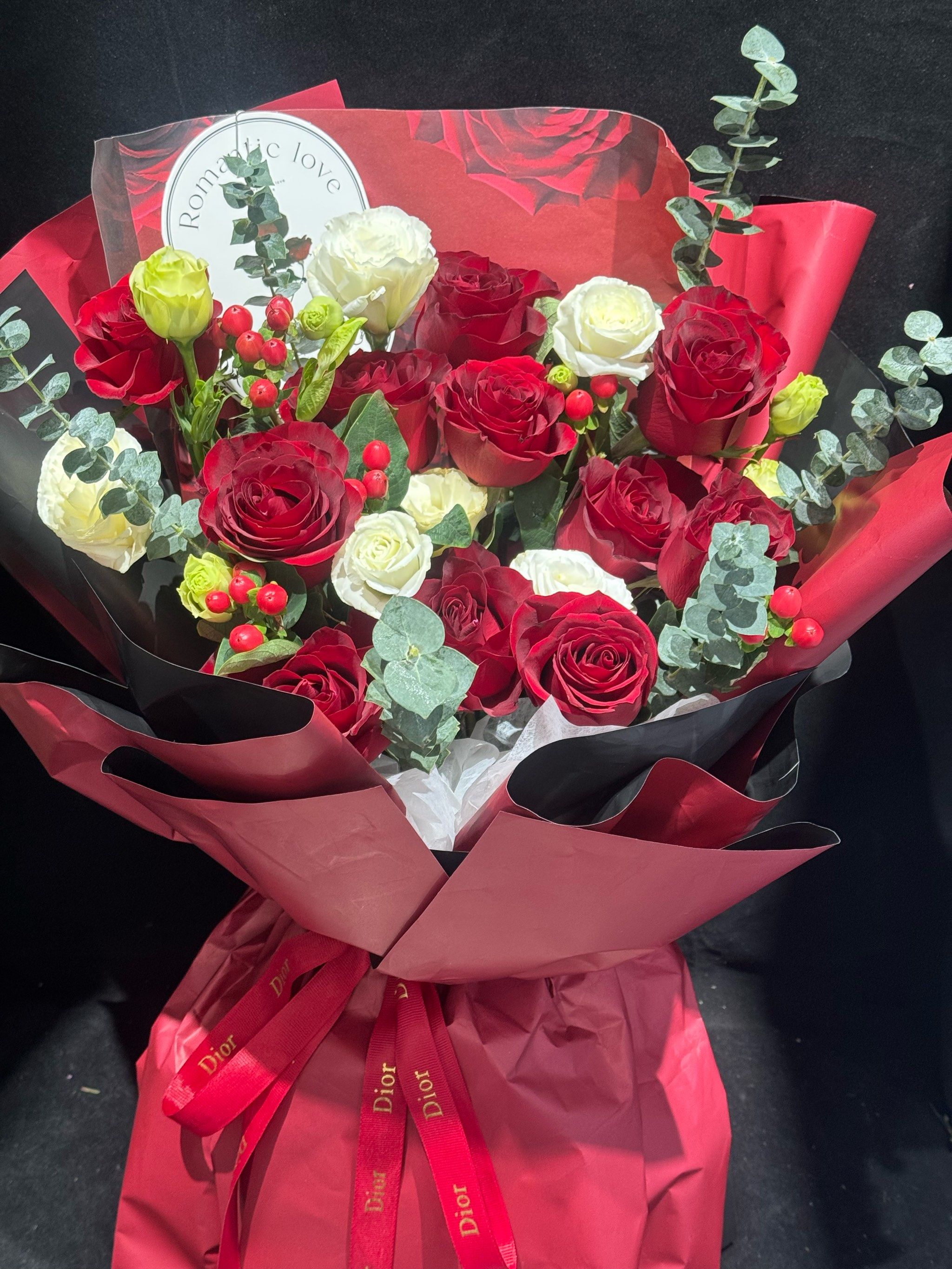 愿鲜花铺满你们的人生路 #鲜花花束 表