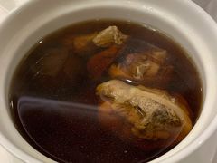 黑蒜瘦肉炉火炖汤-名苑皇宫酒家(来魅力壁画村店)