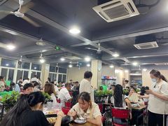 大堂-皖北巫氏三胖地锅鸡(长淮总店)