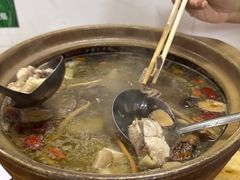 -威邵鸡煲(西华路总店)