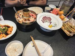 -辣尚瘾·烤鱼·新川菜(牡丹园直营店)