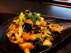 辣拌凤爪-吉力烤鳗