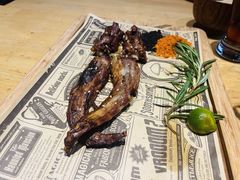 石头烤整根羊尾尖-蒙料·手把肉(望京店)