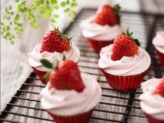 春樱草莓蛋糕-星巴克臻选(宁波北仑银泰城店)