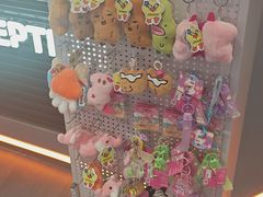 -反斗乐园π·电玩·高空拓展·蹦床(龙华天虹店)