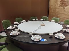 -西湖书堤(平湖八佰伴店)