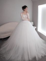 -艾米丽婚纱礼服
