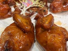红烧乳鸽-飞尝蚝·顺德菜·鱼生(顺德总店)