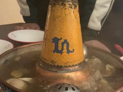 -毛辣果·贵州红酸汤牛肉火锅(西单店)