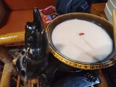 -老牌坊云南鱼豆花火锅(哈西万达店)