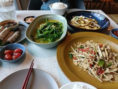 -半山腰·云南菜(侨福芳草地店)