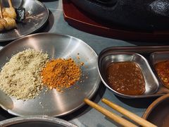 -围炉肉舍•炭烤活鳗•丹东海鲜烤肉(步行街店)