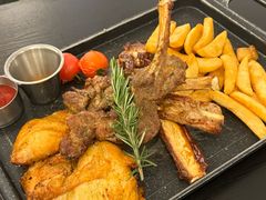 -灵意咖啡·西班牙美食(汕头金平万达广场店)
