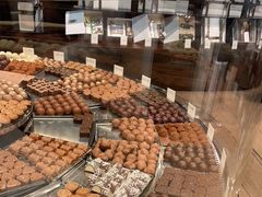 -Laderach 莱德拉(上海环贸iapm店)