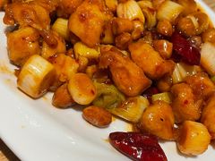 -渝信川菜 · 川味家常菜(财富购物中心店)