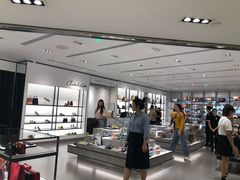 -CHARLES&KEITH(1234space店)