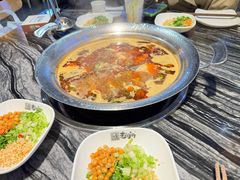 -老船舫·现做活鲜鱼馆(东郊记忆店)