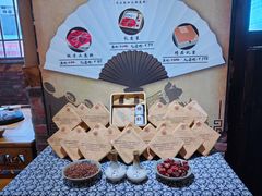 -白乐天毛肚火锅馆(解放碑店)