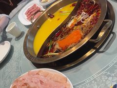 -小天鹅火锅·一线江景洪鼎旗舰店(洪崖洞店)