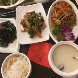 -阁涞玛尊月月子会所(温江店)