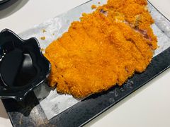 馋嘴炸猪排-馋三尺蟹粉小笼(人民广场店)
