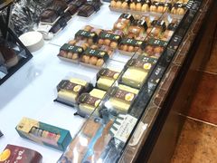 -红跑车(滨湖银泰店)