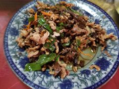 腌菜炒肉-北海聚友阁  腾冲北海湿地