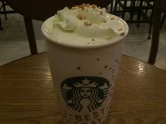 -星巴克臻选(成都环球乐天店)
