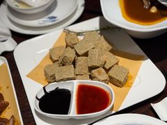 油炸臭豆腐-菲乐餐厅(三十年经营·湖滨路店)