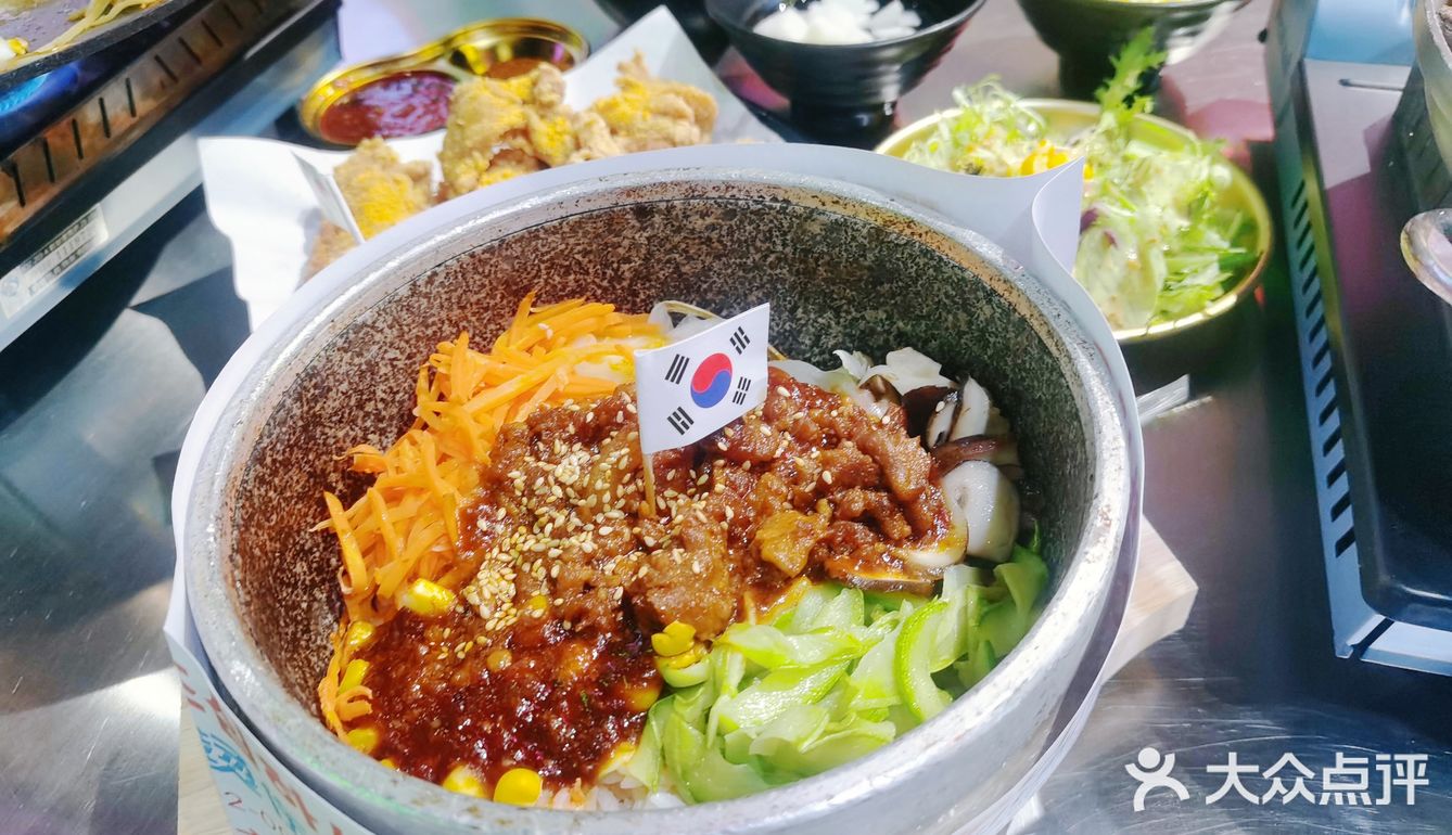 美食 | 炸鸡和烤肉才是快乐主旋律～[加油]
