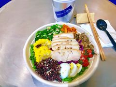 -禾沐·轻食·面包·咖啡