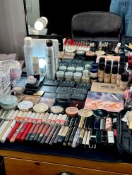 -红馆妆造(中央大街店)