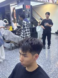 -藤野造型专业烫染接发