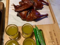 红烧乳鸽-汤城小厨(西直门凯德MALL店)