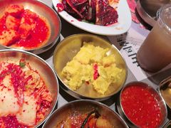 -草家酱蟹炭火烤肉店(珲春南路一店)