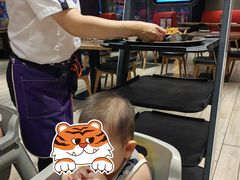 -必胜客(新中纬店)
