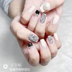 -Pink You美甲洗眉纹绣定制中心