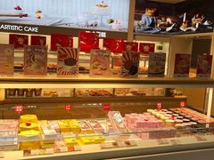 面包甜点陈列柜-好利来(马家堡店)