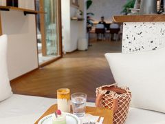 -Line 咖啡(石厦花园店)