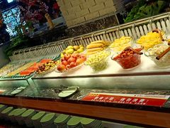 水果-釜御山海鲜烤肉火锅自助(新城市中心店)