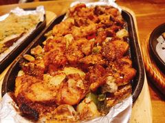 -老东镇啤酒屋海鲜加工·蒸汽海鲜·海鲜烧烤(台东店)